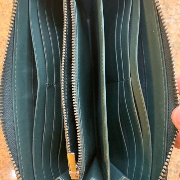 Green Coach long wallet with zipper and horse carriage print - Picture 4 of 6